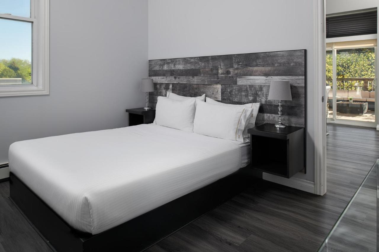 Samuels Boutique Hotel Годерич Экстерьер фото