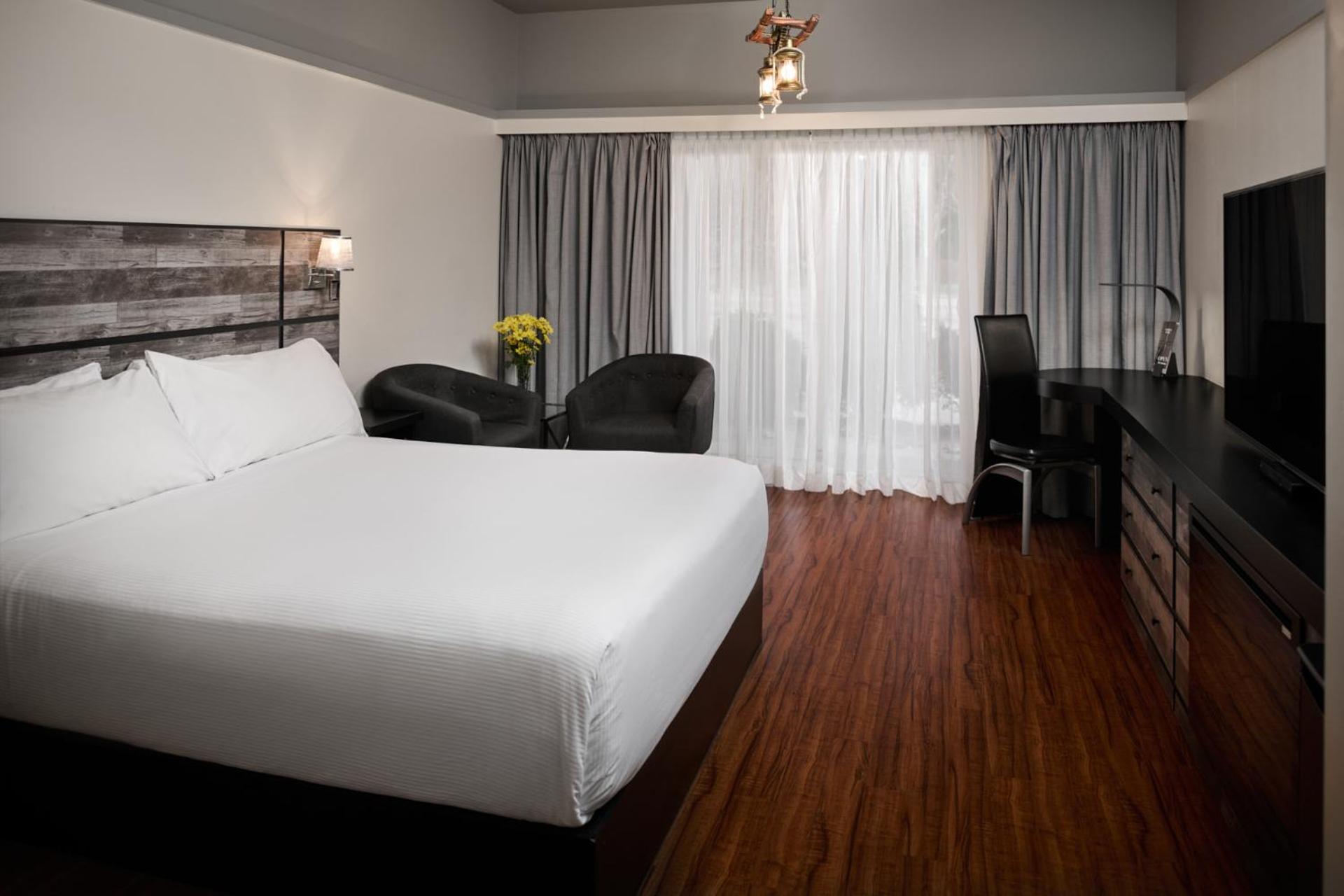 Samuels Boutique Hotel Годерич Экстерьер фото